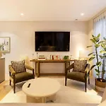 Reflejo Bcn - Apartamentos De Lujo Inspirados En El Estilo